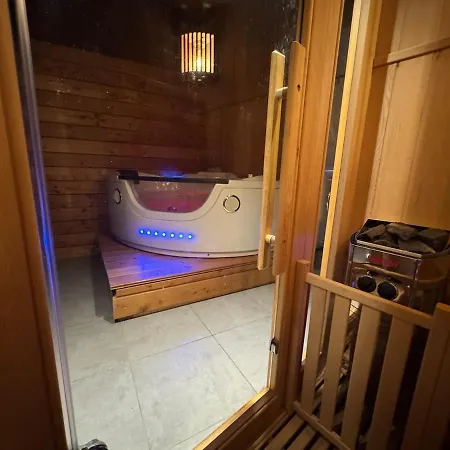 My - La - Sauna, & Apartment *